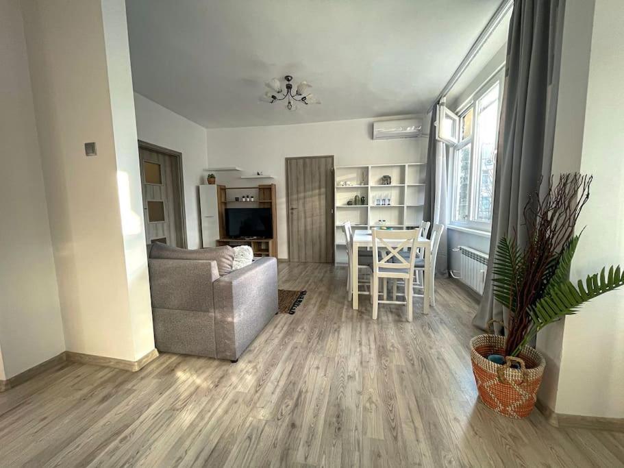 Apartament A Flat For A Great Start Sofia Zewnętrze zdjęcie